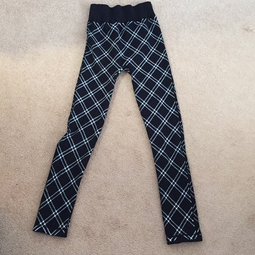 Donated- Patterned leggings/tights
